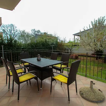 Holiday home Silvija Novigrad (Istria)